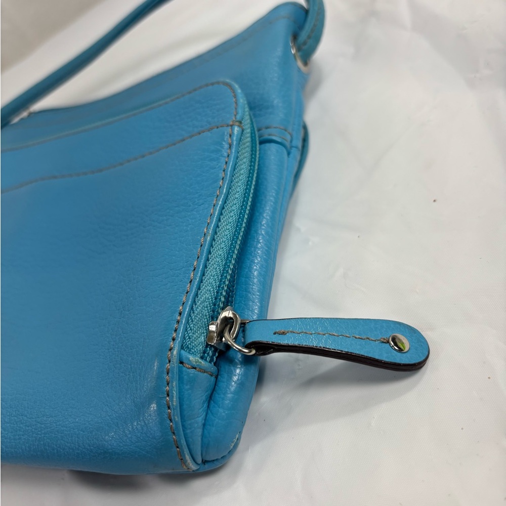 Tignanella Pebble leather turquoise crossbody bag organizer - Picture 10 of 13